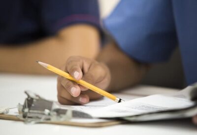 ¿La nota final es la media de todo el curso?
